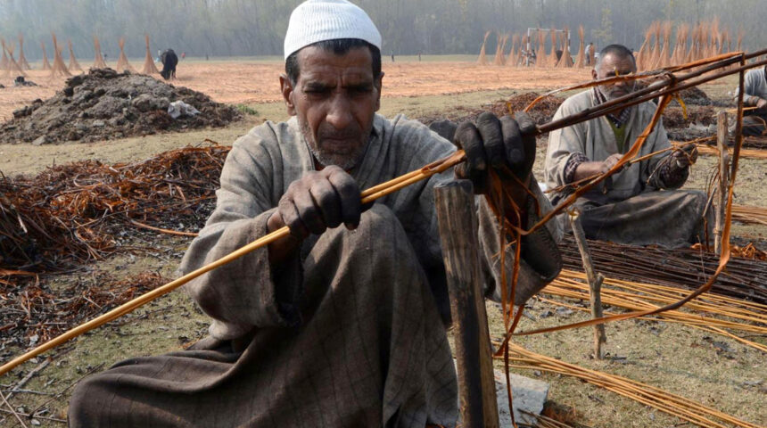 Photo Essay: Preparation of Wicker Sticks for Kangri