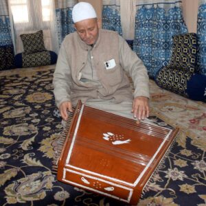Photo Essay: Kashmir’s Last Santoor Maker