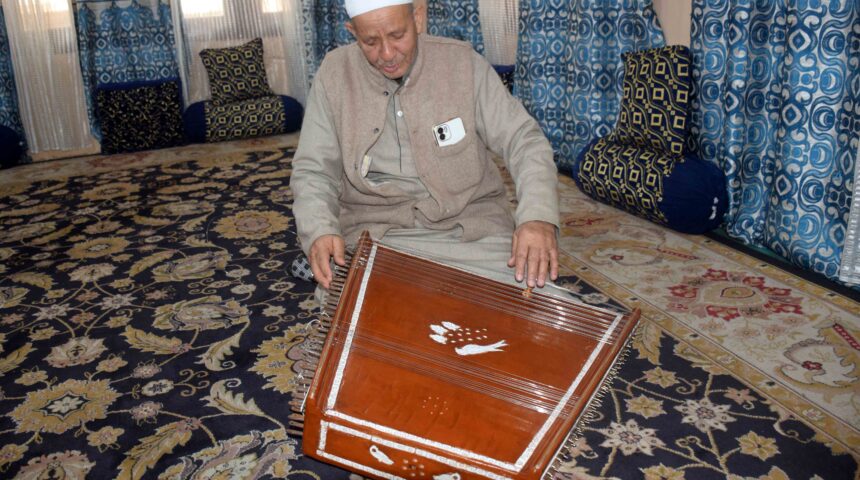 Photo Essay: Kashmir’s Last Santoor Maker