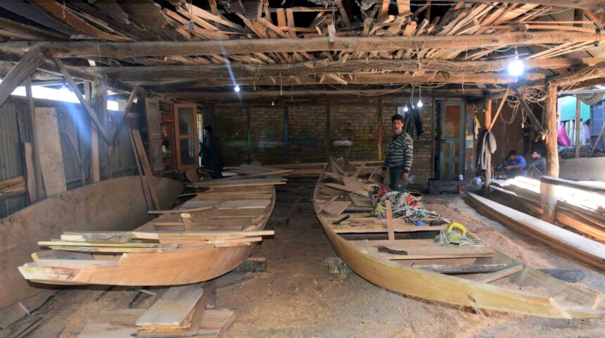 Photo Essay: Shikara construction