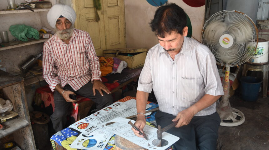 Photo Essay: The Dying Art of Stencil Makers, Amritsar