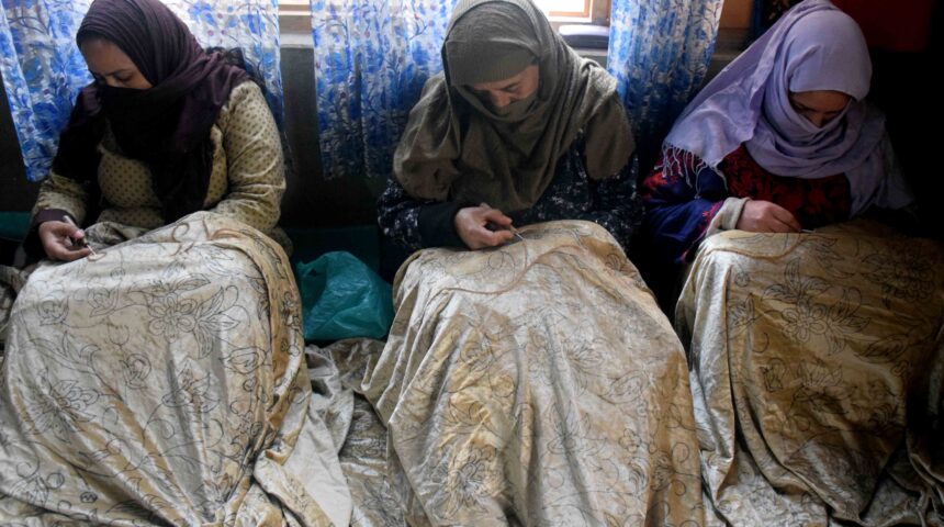 Photo Essay: Crewel Embroidery of Kashmir