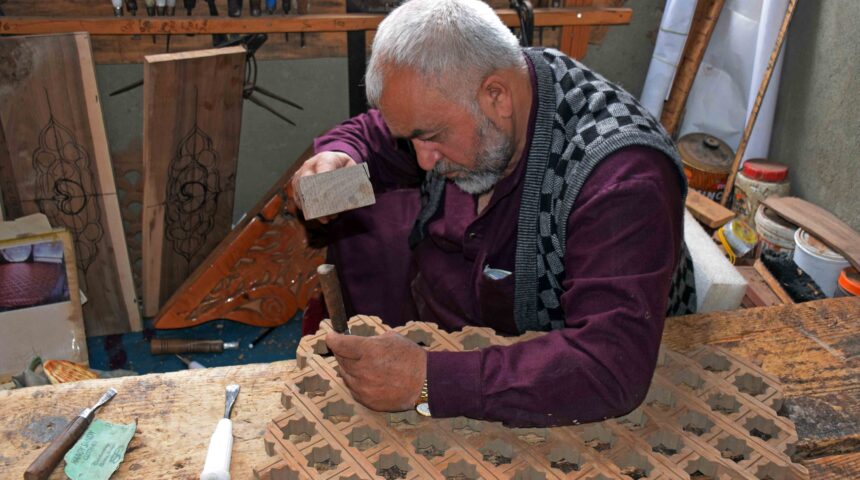 Photo Essay: The traditional craft of Pinjirakari