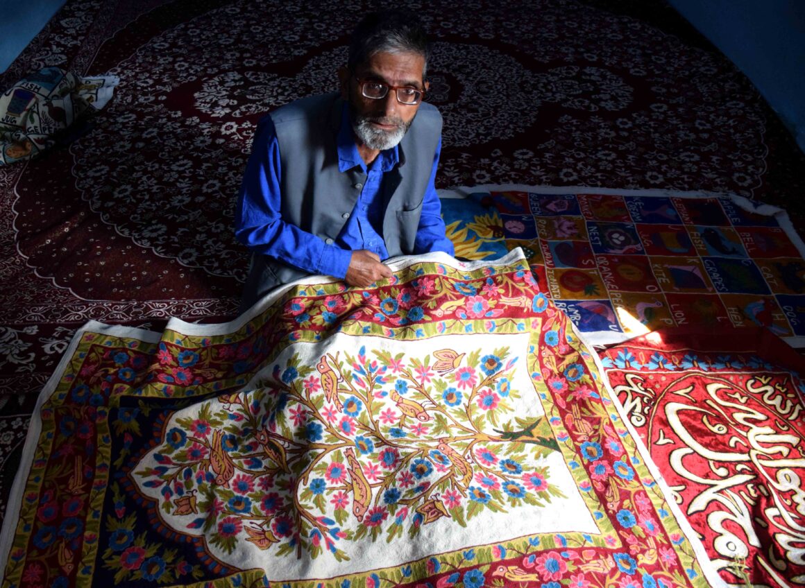 Photo Essay: The Last Keepers of Kashmir’s Chainstitch Tradition