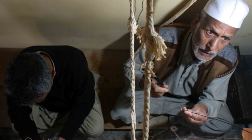 Photo Essay: Manzoor Khan and the Vanishing Art of Carpet Weaving